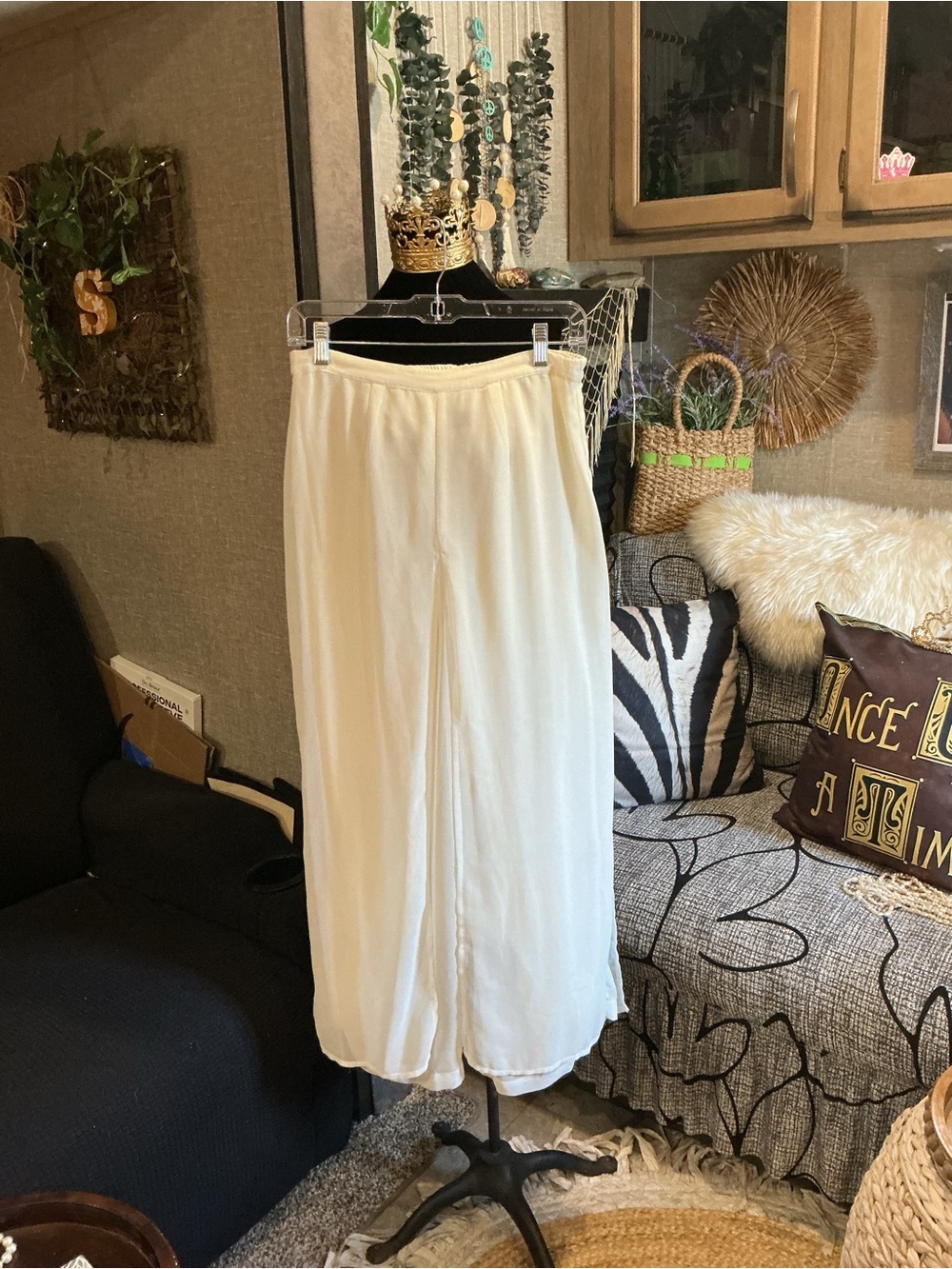 Willow Ridge Vintage Women's Cream Wide-Leg Lounge Pants 6P